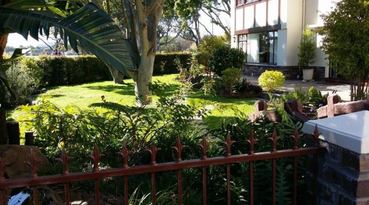 Chaston Manor Guest House