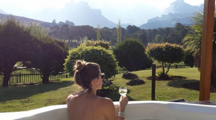Drakensberg Gardens Fairways - Heartwood Mountain Cottage