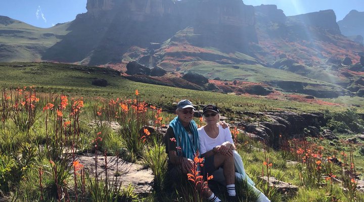 Drakensberg Gardens Fairways - Heartwood Mountain Cottage