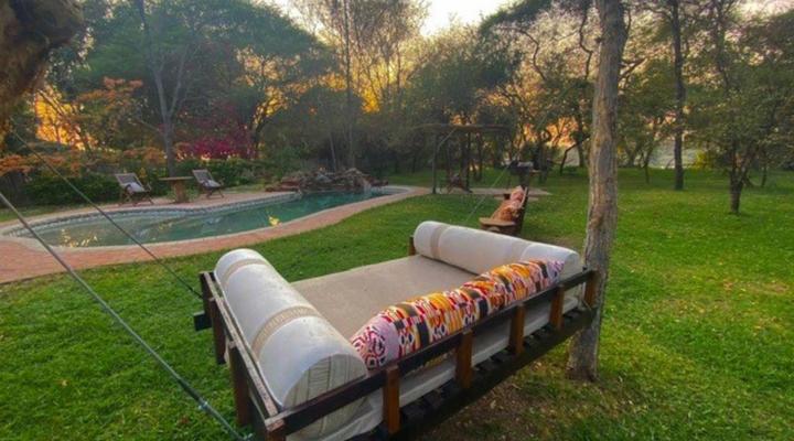 Kayube Zambezi River House and Bungalows