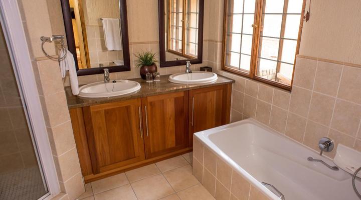 QV Africa Collection - Phala Lodge