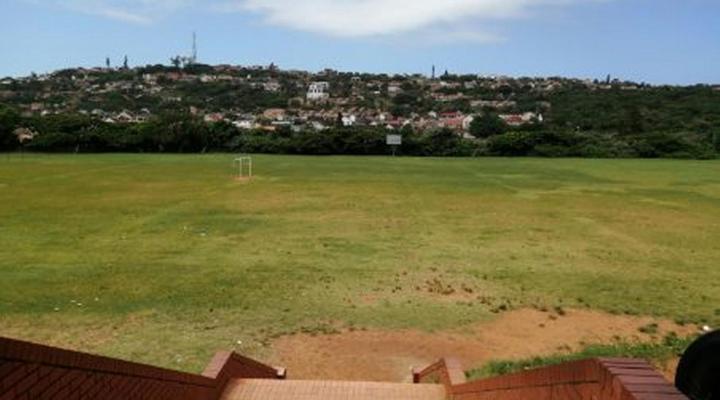 Dirkie Uys Backpackers