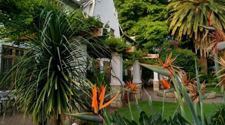 Le Chateau Guesthouse & Conference Centre