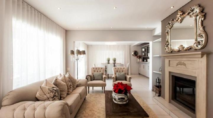 Villa on 1st Crescent