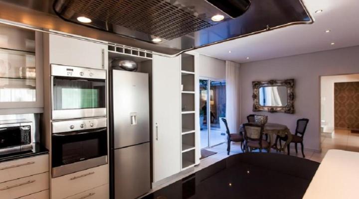 Villa on 1st Crescent