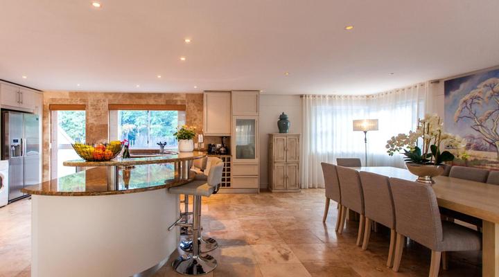 Villa on Slopes of Geneva Drive