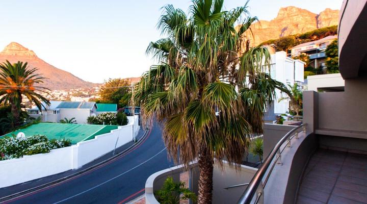 Villa on Slopes of Geneva Drive