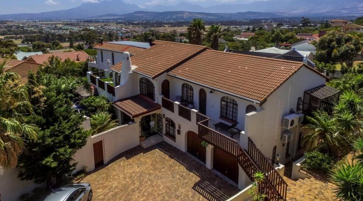 Gordons Bay Guest House