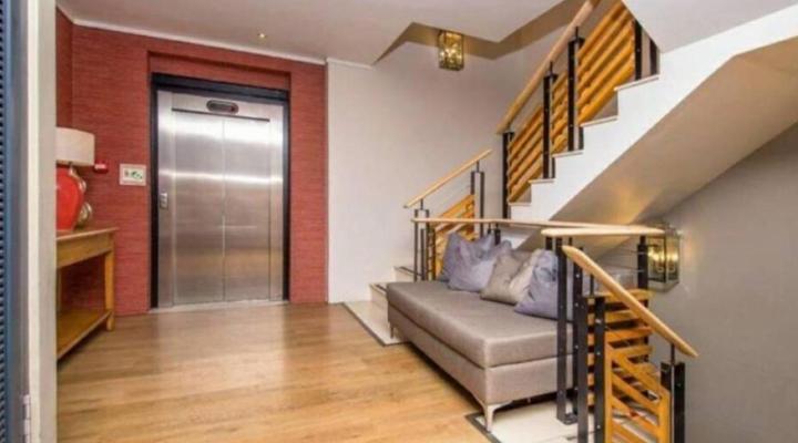 Luxury Gallery Apartment - Studio 106