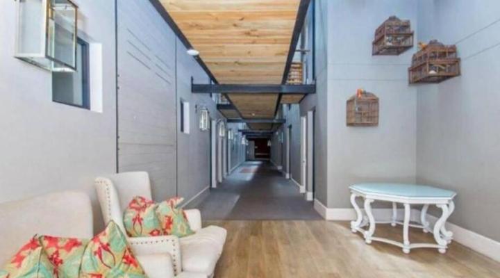 Luxury Gallery Apartment - Studio 106