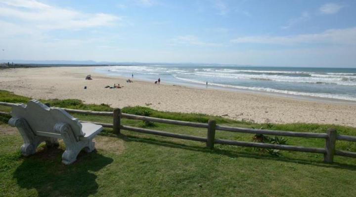 Albatross Beach Guest House - Barbier's Bliss