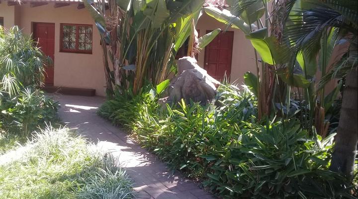 Tropicana Lodge & Function Venue