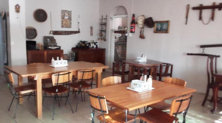 Thys'e Kombuis & Guest House