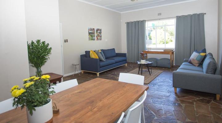 Hoogwater Family House