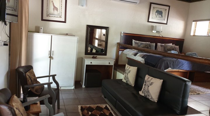 Chalet Pumba, Elephant Camp, Mabalingwe