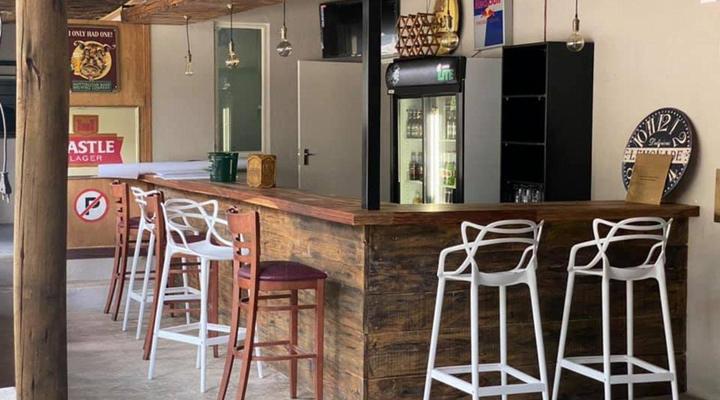 La Moor Country Venue & Eatery