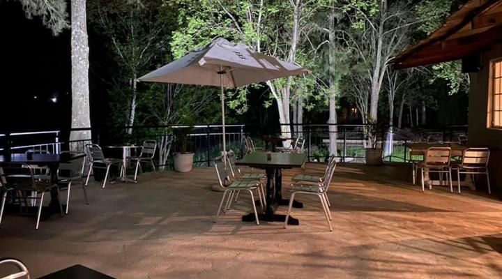 La Moor Country Venue & Eatery