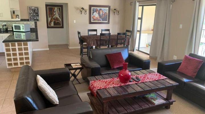 Rabbits Den & Cozy Corner