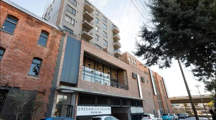 Home From Home - Greenwich Square Apartments