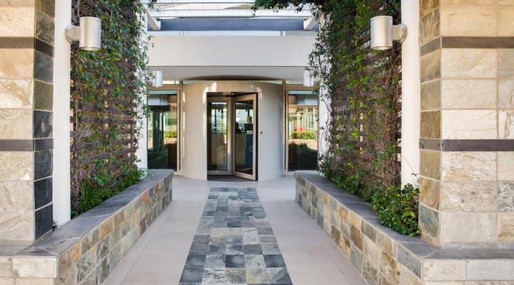 Home From Home - Canal Quays Apartments