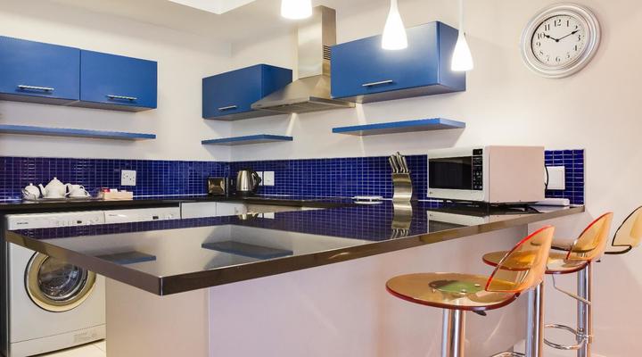 Home From Home - Canal Quays Apartments