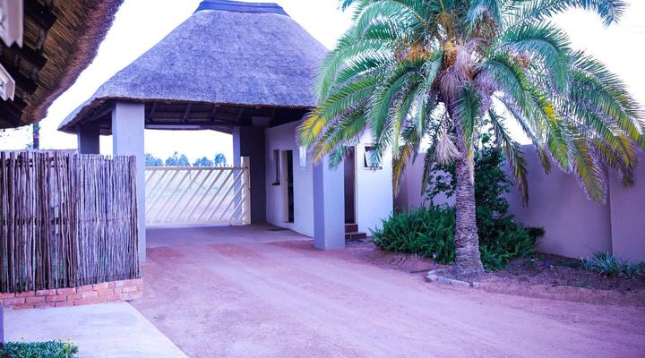 Mmakosha Lodge