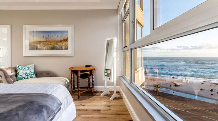 Ashley on Beach (409)