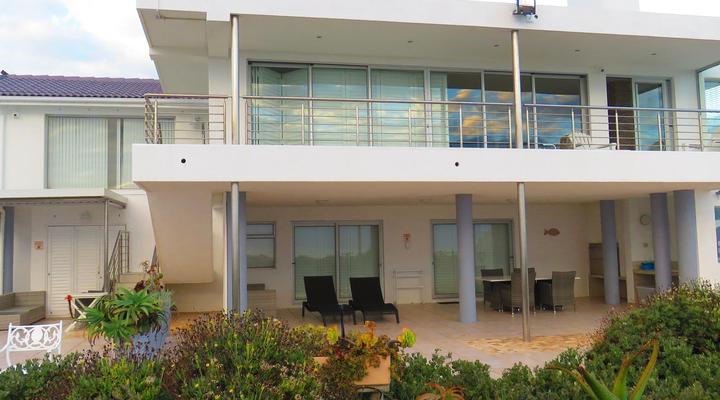 On The Beach-Seabreeze Apartment