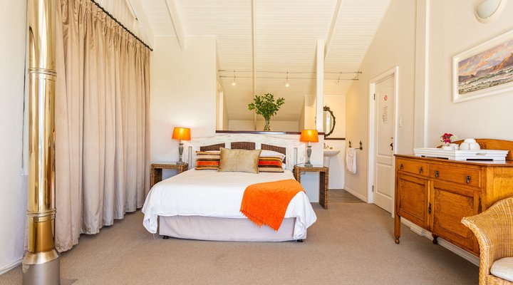 Guinea Fowl House B & B