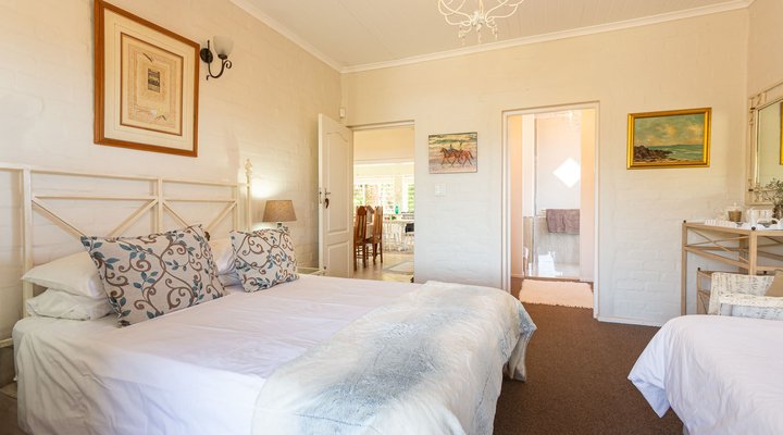 Guinea Fowl House B & B