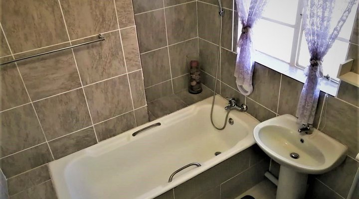 Edenville Guesthouse