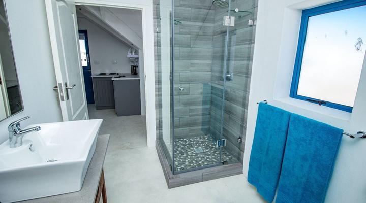 Aloha at Paternoster