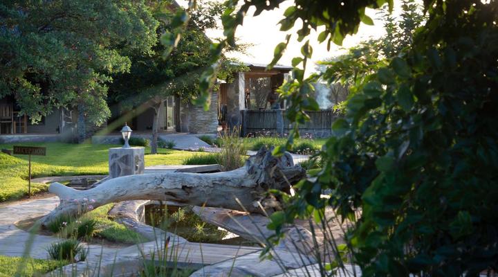 Africa Awaits Lodge & Safaris