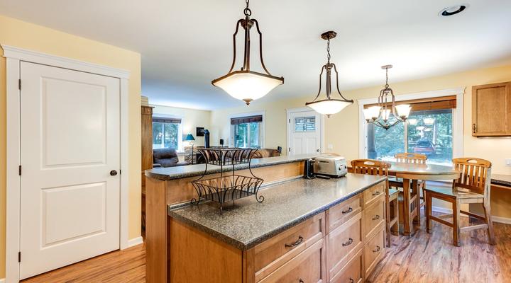 #22 Mt Baker Rim Cabin