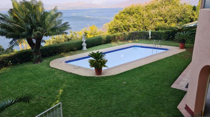 Kosmos View Luxury self-catering Apartments