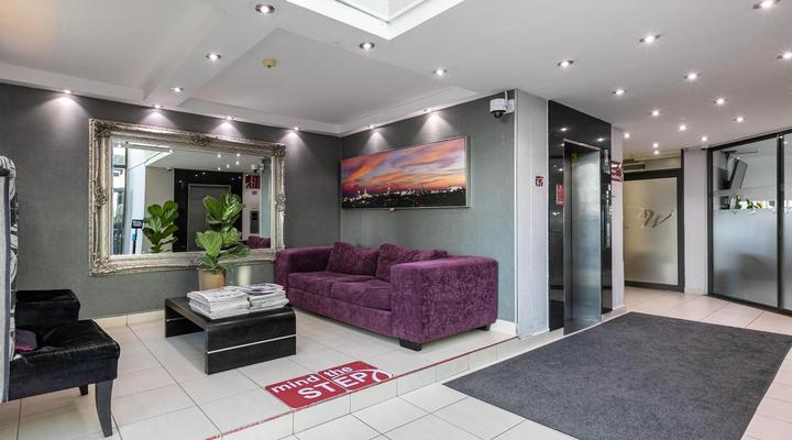 RAD STAYS - 60 Westpoint 89 Grayston