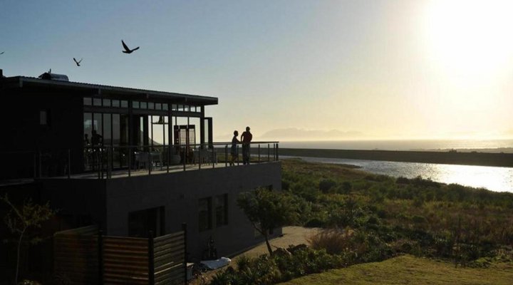 Colourful Manor Luxury Lodge
