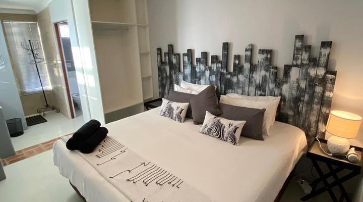 Savannah Game and River Retreat