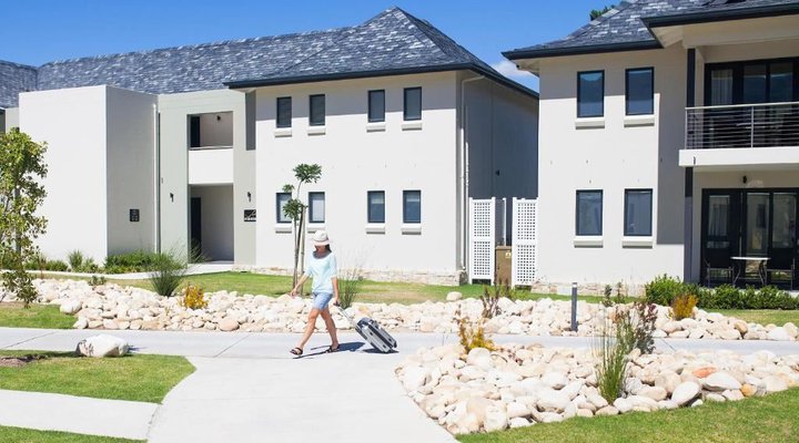 Pearl Valley Hotel by Mantis