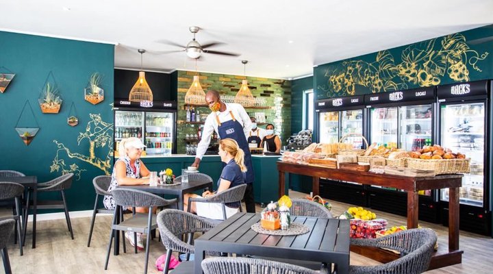 Pearl Valley Hotel by Mantis