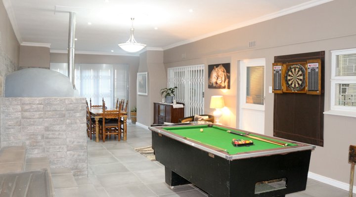 The Vintage Crane Guest House