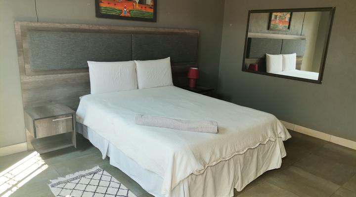 Kgakgamela Road Lodge