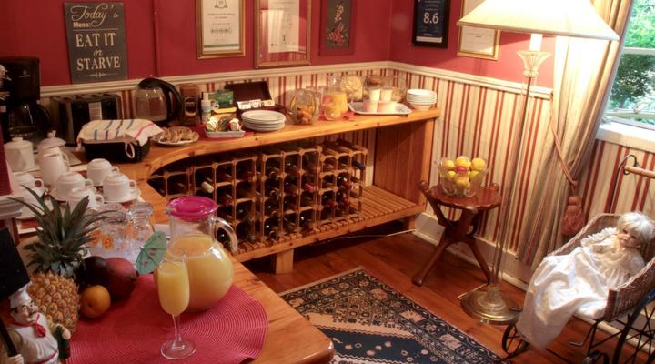 Shamrock Arms Guest Lodge