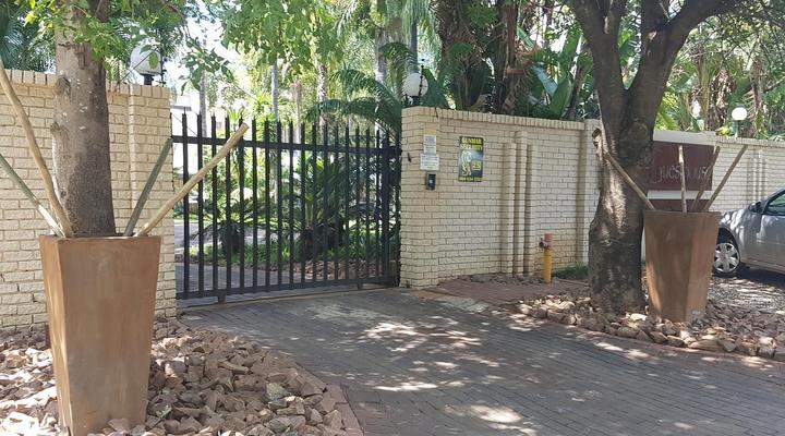 Lion's Guesthouse and The Buck&Lion restaurant