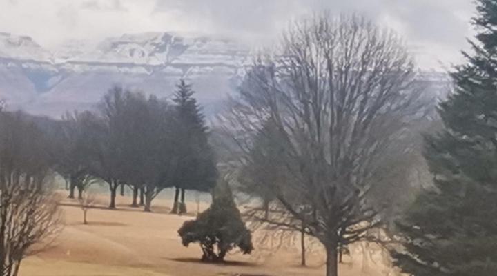 Sani Window Bed & Breakfast/Self Catering