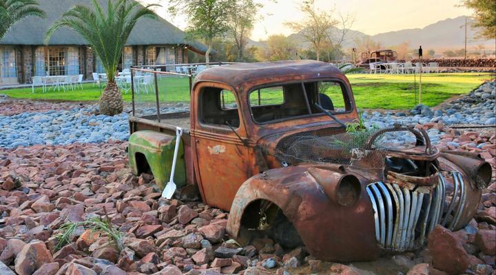The Elegant Desert Lodge