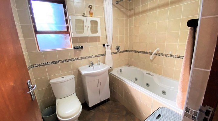 Hummingbird Flat 23 Houtbosch Bay