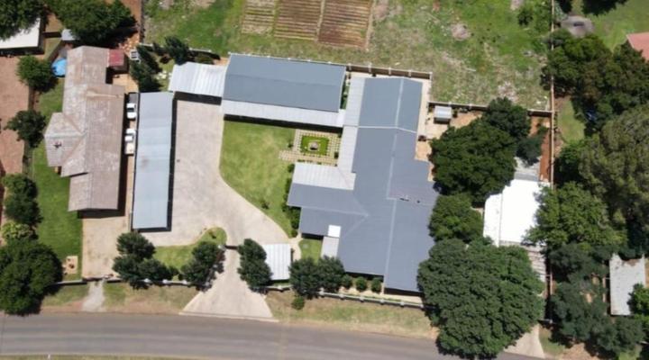 Graceland Guesthouse