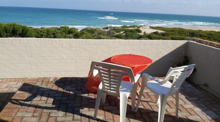 The Sparrow’s Nest Beach Cottage