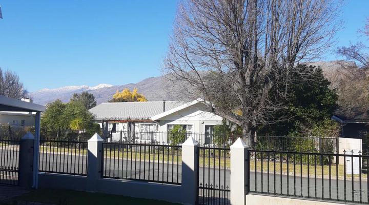 Dennecres 4 Guest House